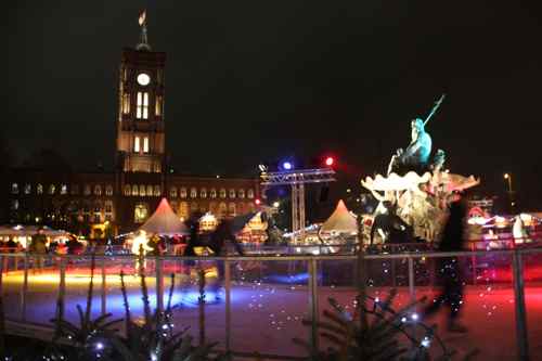 Rotes Rathaus and Neptune Fountain