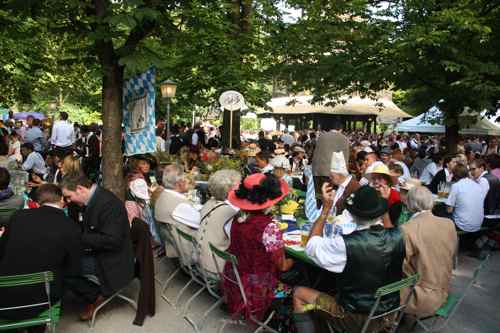 fancy dress at the Kocherlball