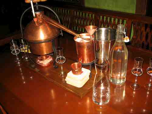 tabletop distillery - I want one of these!