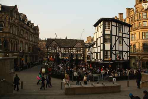 historic pubs in Manchester