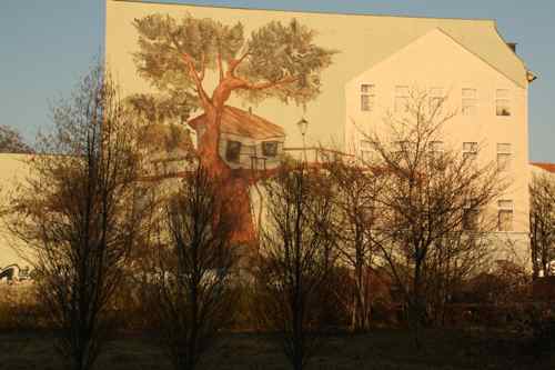Treehouse mural in Leipzig