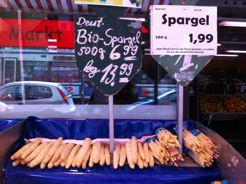 white asparagus for sale in Munich